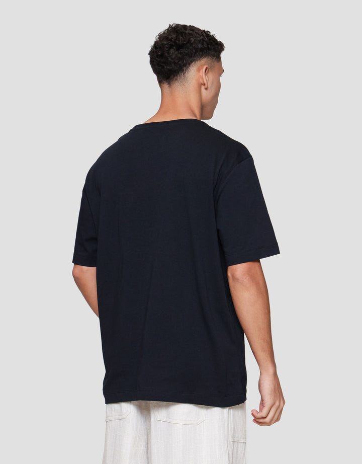 Cole Graphic Disc Plastisol Print Reg Fit Kaos Pria