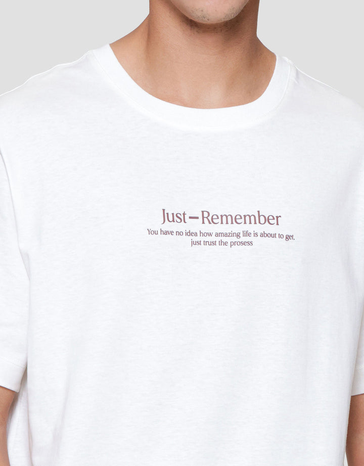 Cole Graphic Just Reminder Hd Print Reg Fit Kaos Pria