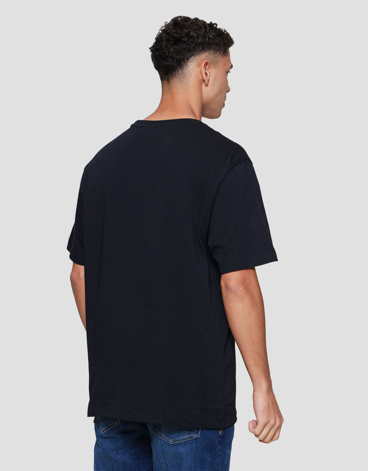 Cole Graphic Small Hd Print Reg Fit Kaos Pria