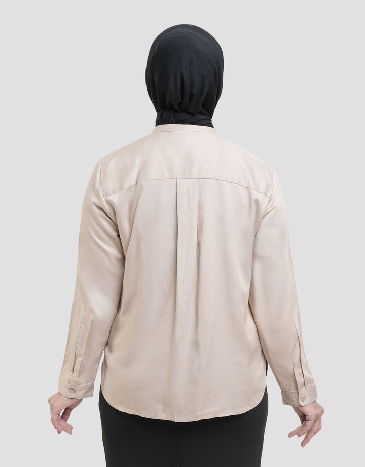Annisa Drop Shoulder Buttoned Down Twill Kemeja Wanita