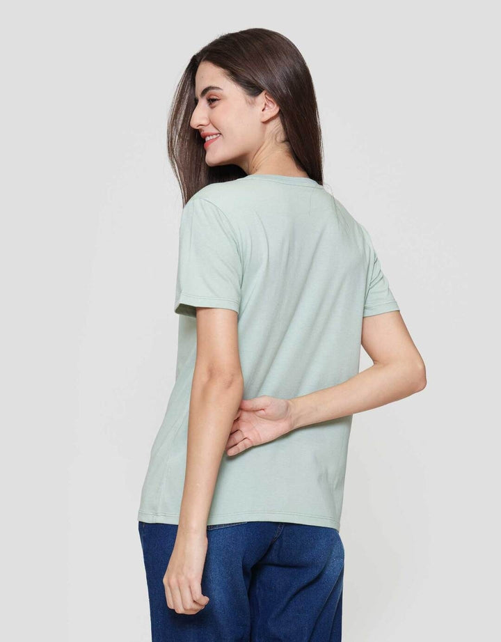 Nevada New York Kaos Wanita