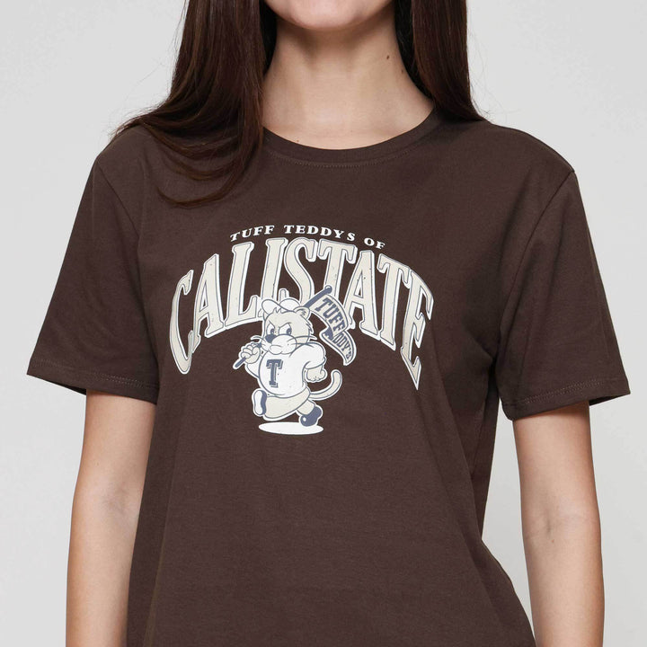 Nevada Calistate Kaos Wanita