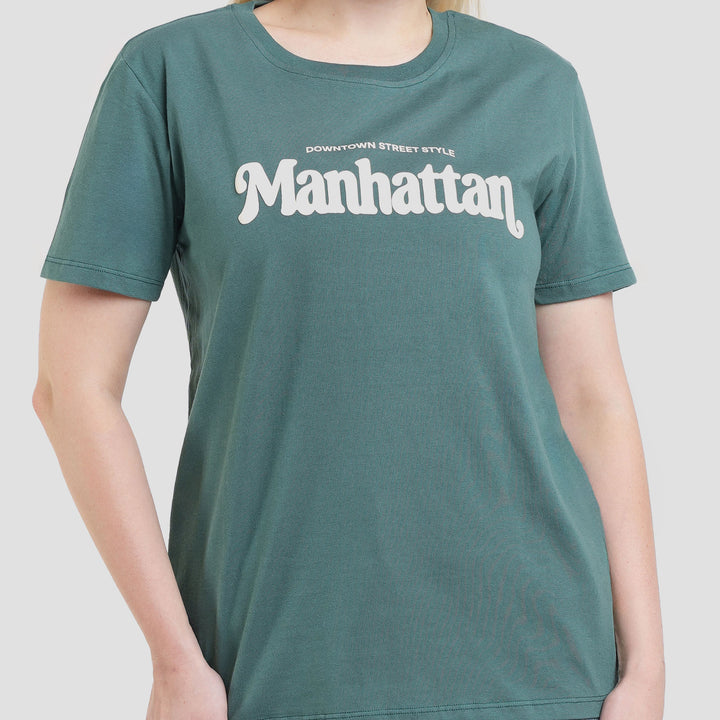 Nevada Manhattan Kaos Wanita