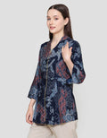 Arjuna Weda Parang Kembang Blouse Batik Wanita