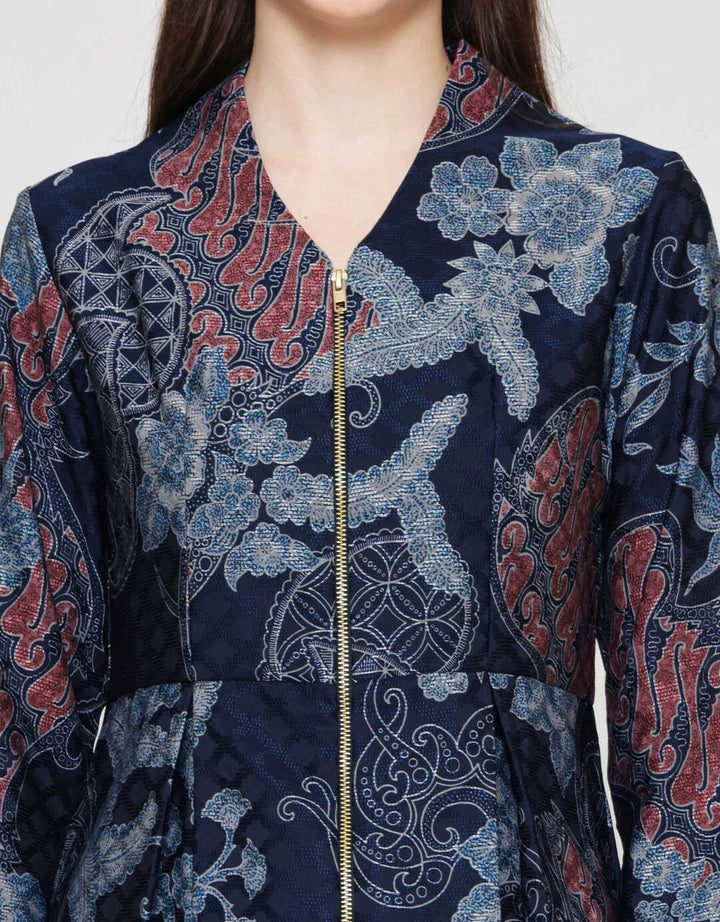 Arjuna Weda Parang Kembang Blouse Batik Wanita
