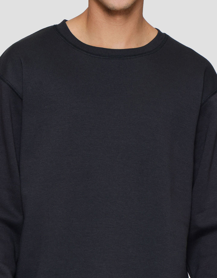 Nevada Basic Overlock Sweater Pria