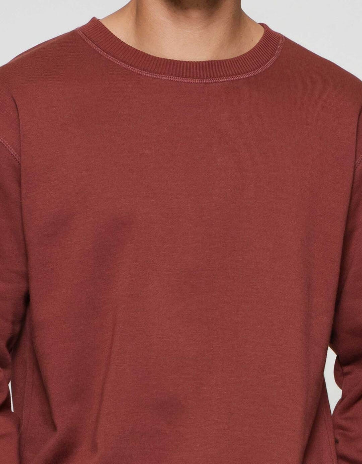 Nevada Basic Overlock Sweater Pria