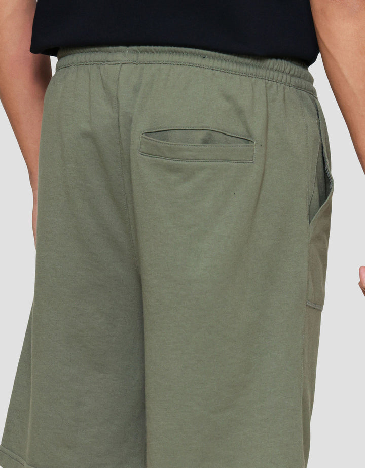 Nevada Knit Basic Patch Pocket Overlock Celana Pendek Pria