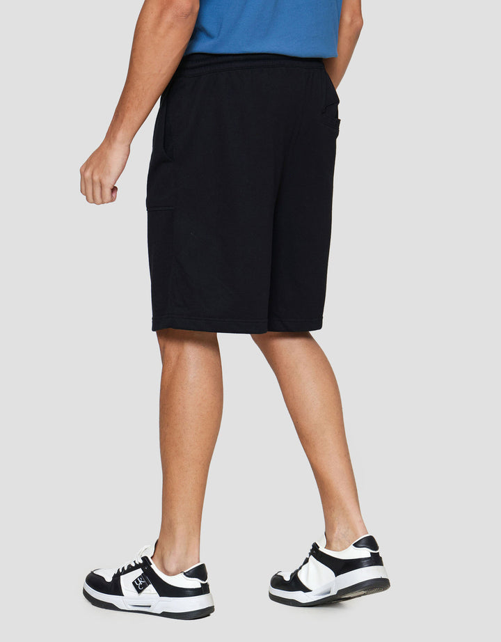 Nevada Knit Basic Patch Pocket Overlock Celana Pendek Pria