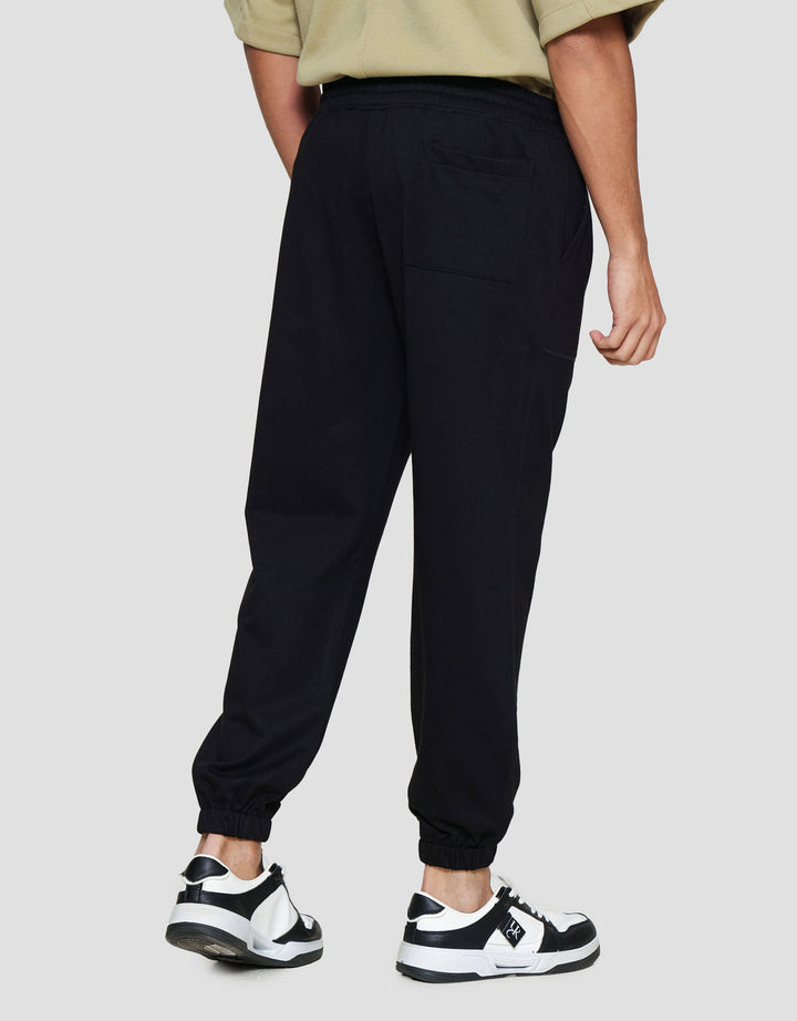 Nevada Basic Overlock Celana Jogger Pria