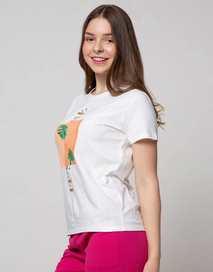 Details Short Sleeve T-Shirt Leaves In Box With Its Me Word