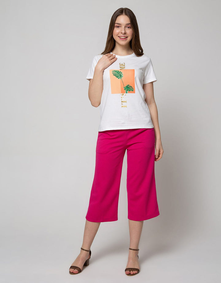 Details Short Sleeve T-Shirt Leaves In Box With Its Me Word