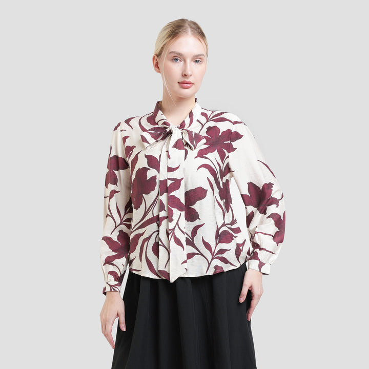 St. Yves Big Leaf Print With Ribbon Neck Blouse Wanita