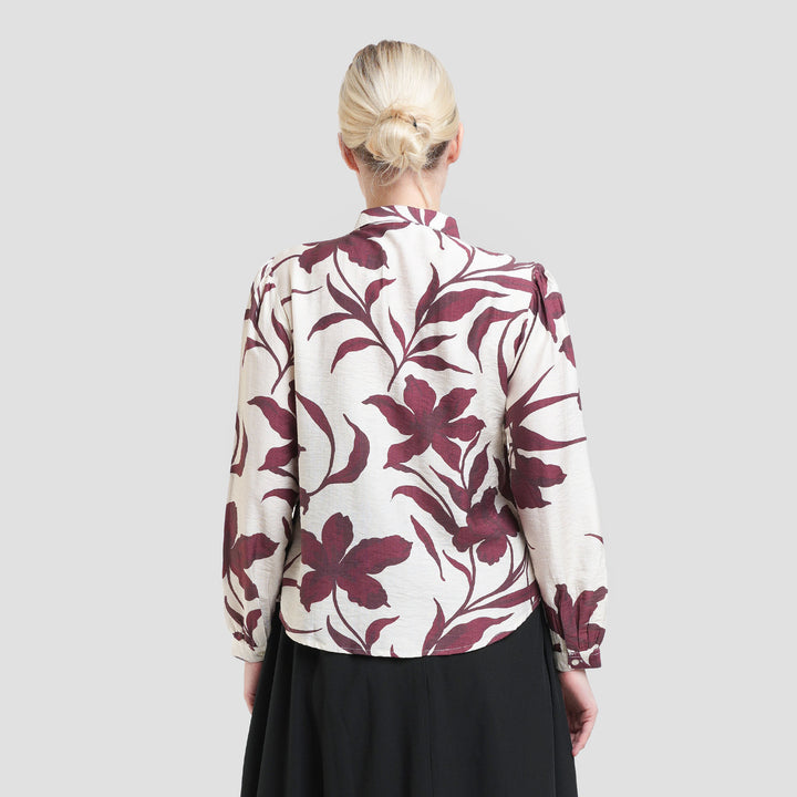 St. Yves Big Leaf Print With Ribbon Neck Blouse Wanita