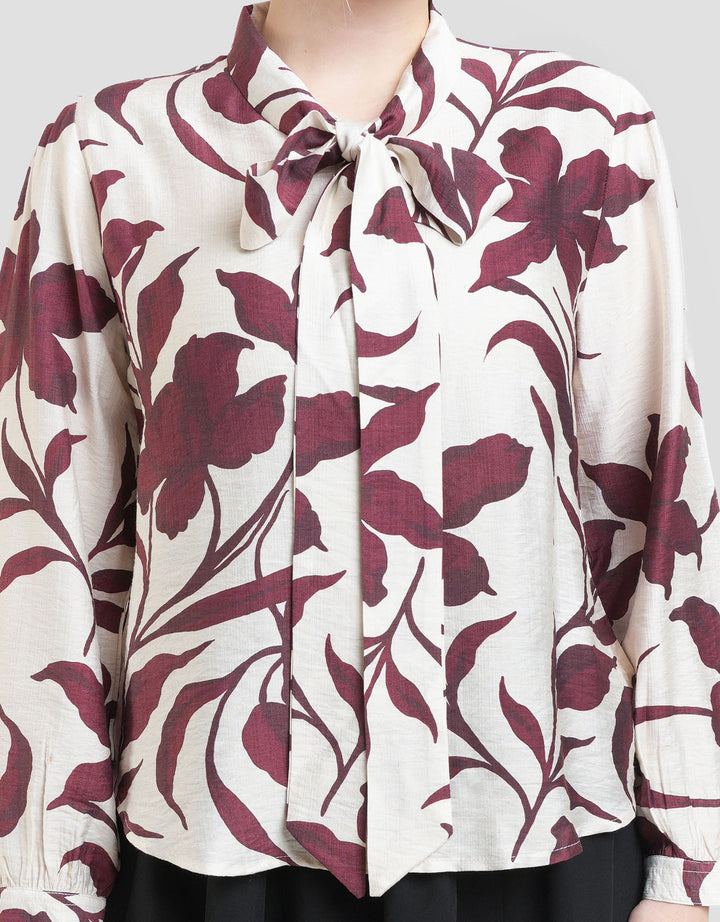St. Yves Big Leaf Print With Ribbon Neck Blouse Wanita