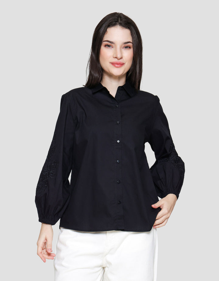 St. Yves Cotton With Broderie Detail Kemeja Wanita