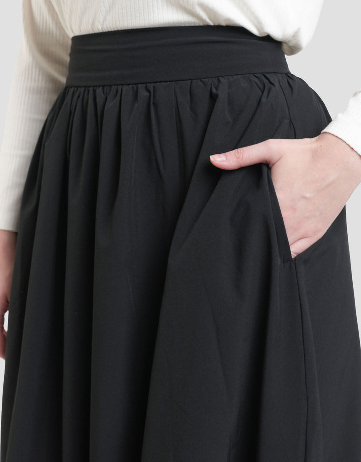 St. Yves Highwaist Flare With Over The Knee Slit Rok Midi Wanita