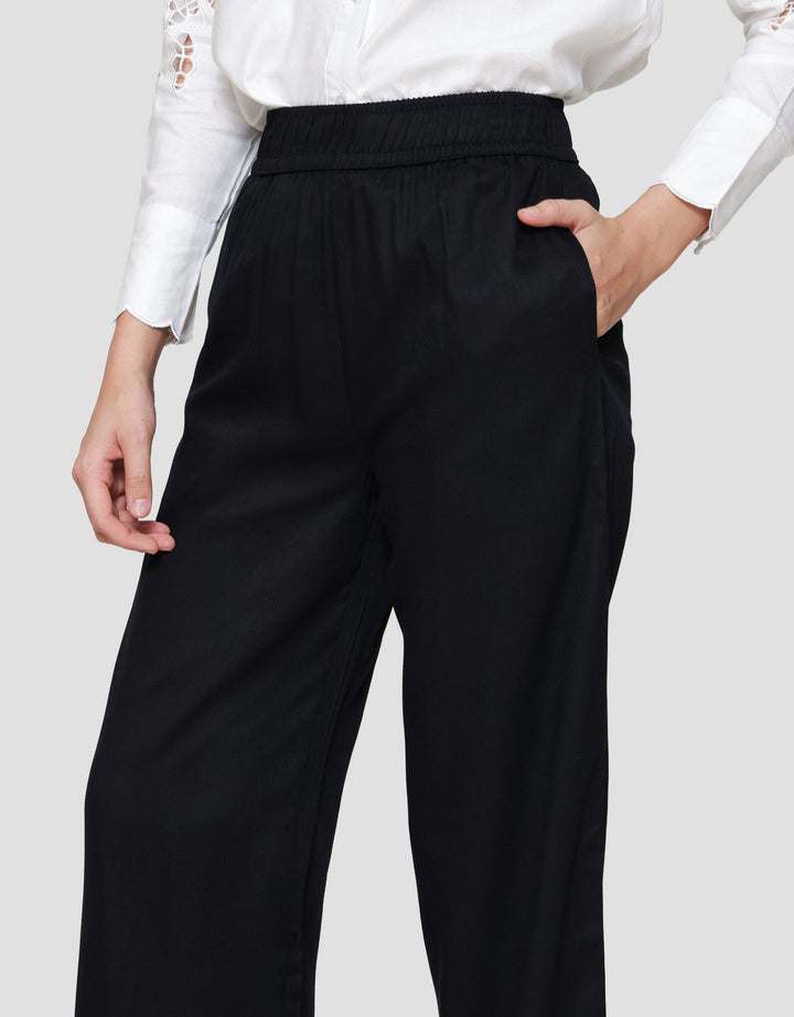 St. Yves Relax Twill Viscose Wideleg Celana Panjang Wanita