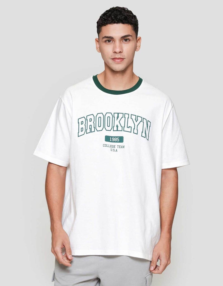 Aos Theme The Jocks Varsity Club Brooklyn Kaos Pria