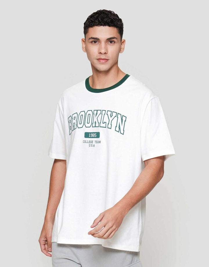 Aos Theme The Jocks Varsity Club Brooklyn Kaos Pria