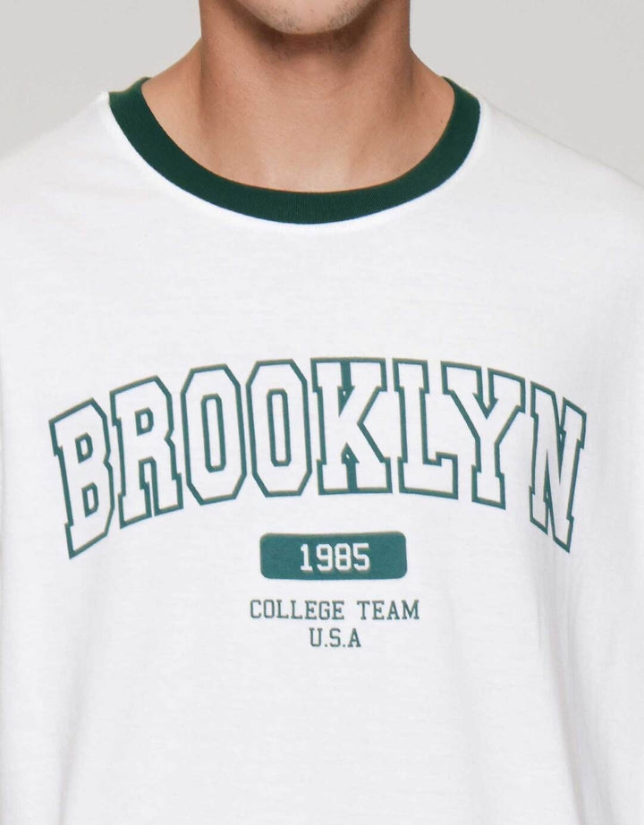 Aos Theme The Jocks Varsity Club Brooklyn Kaos Pria