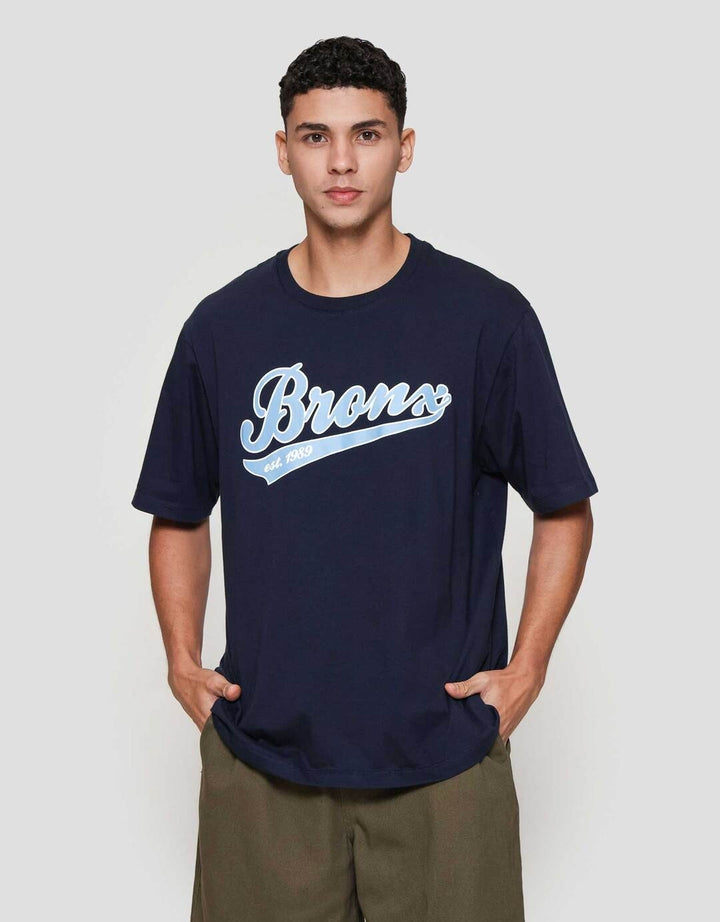 Aos Theme The Jocks Varsity Club Bronx Kaos Pria