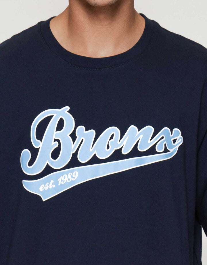 Aos Theme The Jocks Varsity Club Bronx Kaos Pria