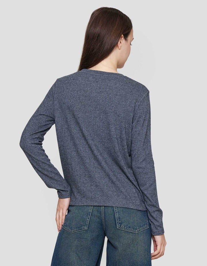 St. Yves Soft Melange Knit Crew Neck Kaos Wanita