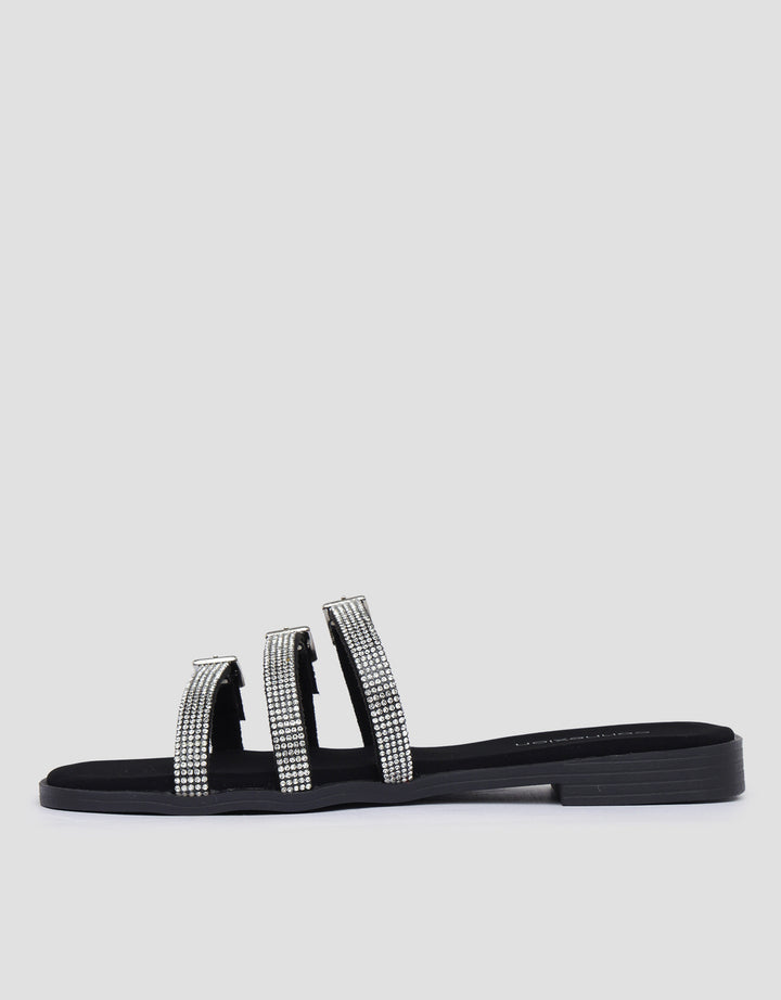 Connexion Three Buckle Sandal Slipper Wanita