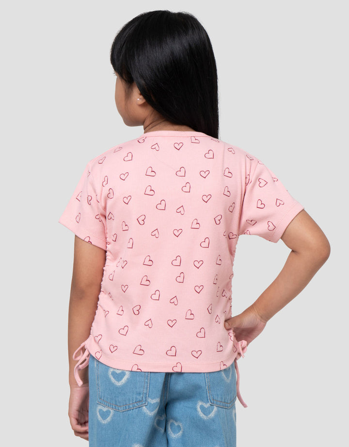Little M Rib Serut Aop Heart Kaos Anak Perempuan