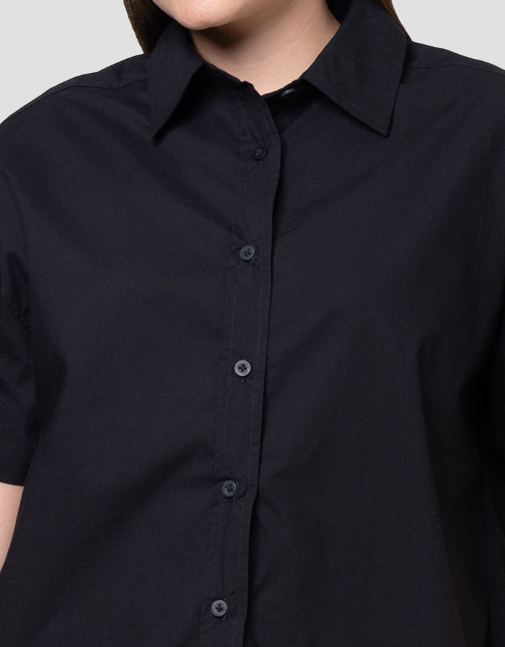 Nevada Boxy Oversized Kemeja Wanita