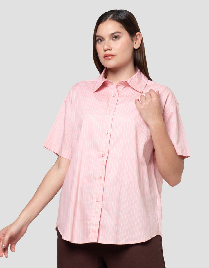 Nevada Boxy Oversized Kemeja Wanita