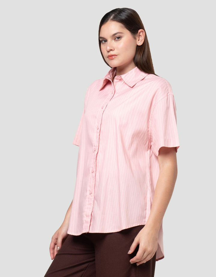 Nevada Boxy Oversized Kemeja Wanita