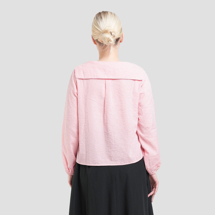 Nevada Peterpan Collar Kemeja Wanita