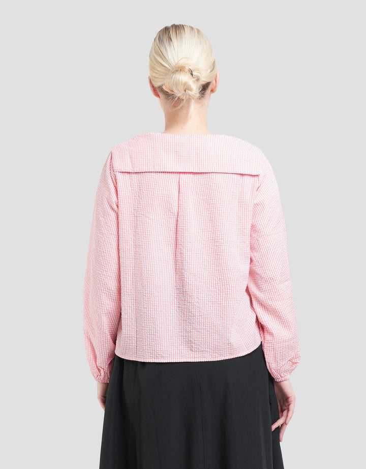 Nevada Peterpan Collar Kemeja Wanita