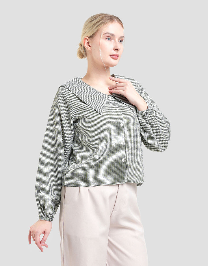 Nevada Peterpan Collar Kemeja Wanita