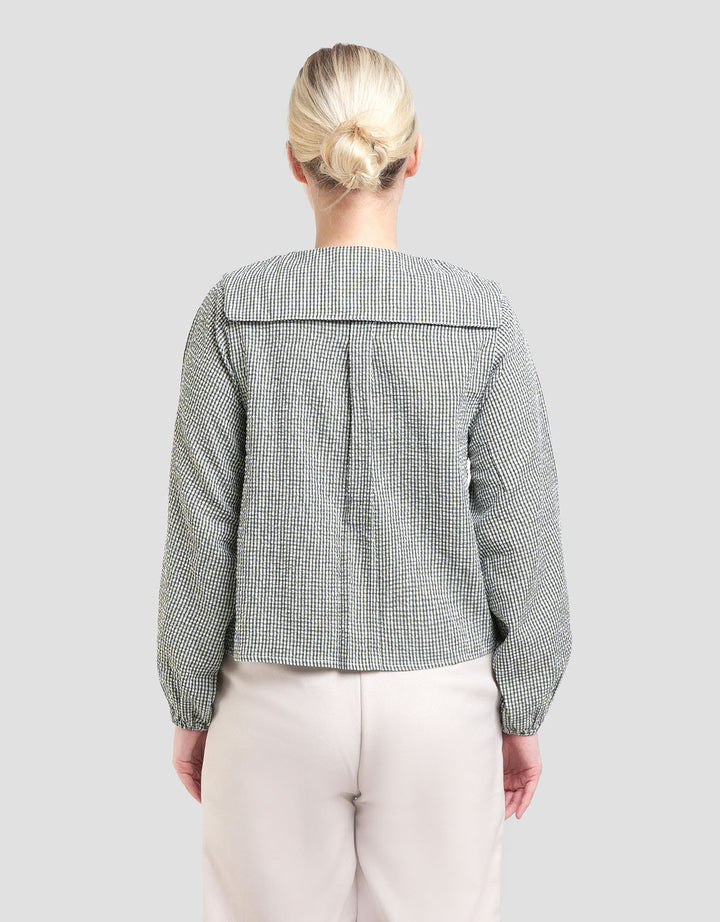 Nevada Peterpan Collar Kemeja Wanita