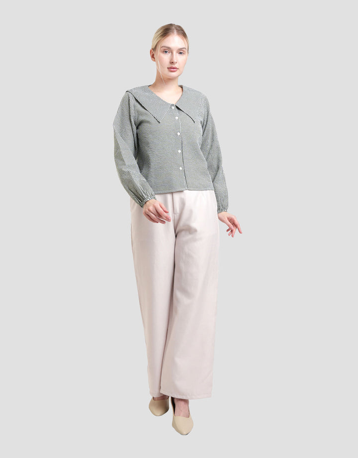 Nevada Peterpan Collar Kemeja Wanita