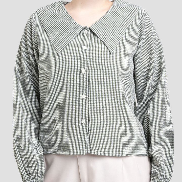 Nevada Peterpan Collar Kemeja Wanita