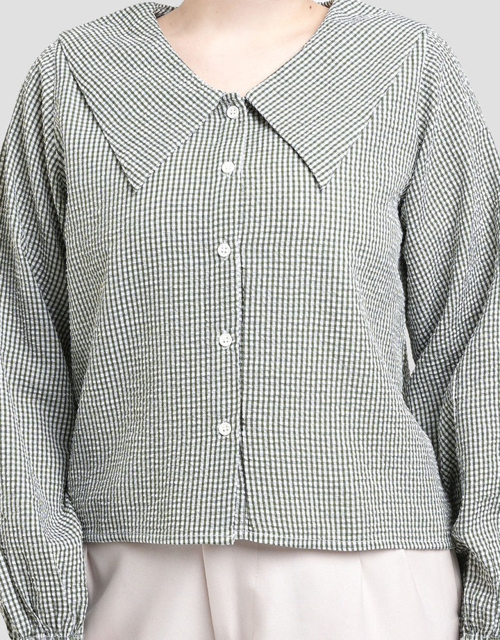 Nevada Peterpan Collar Kemeja Wanita