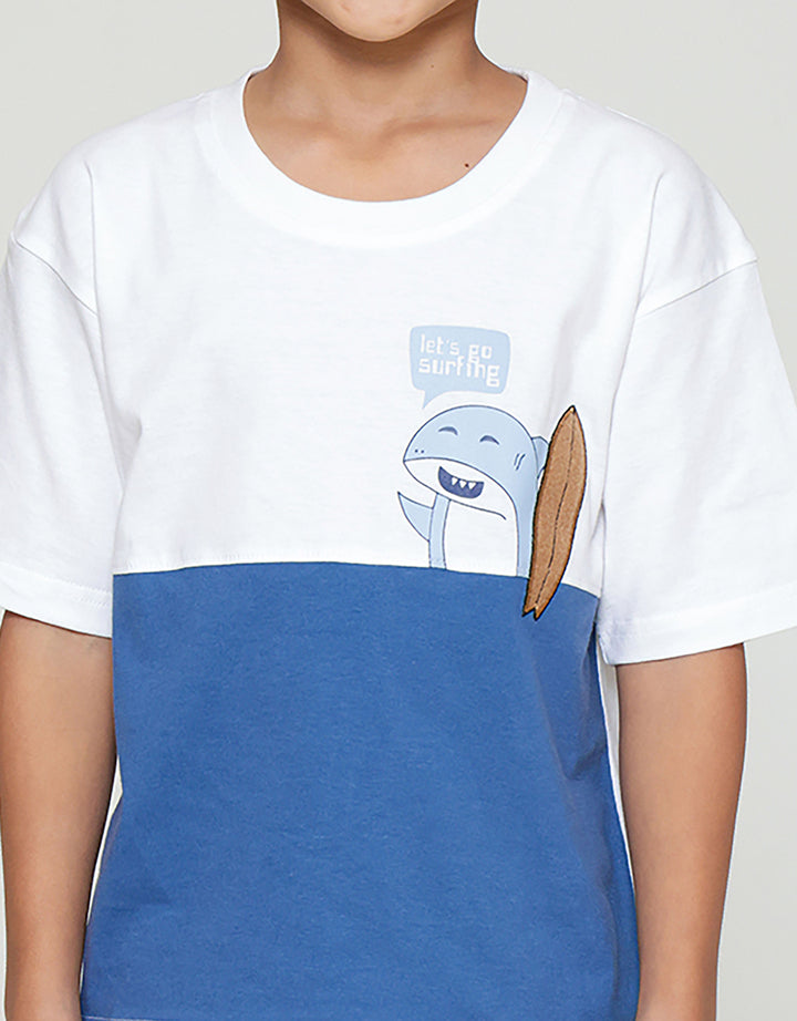 Little M Cut Sewn Surf Shark Kaos Oversize Anak Laki-laki