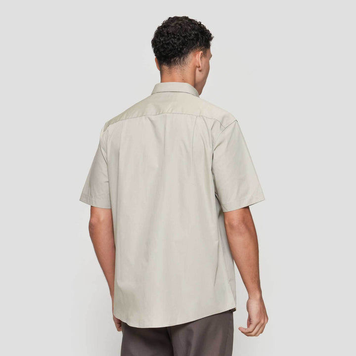Cole Basic Solid Reguler Fit Kemeja Lengan Pendek Pria