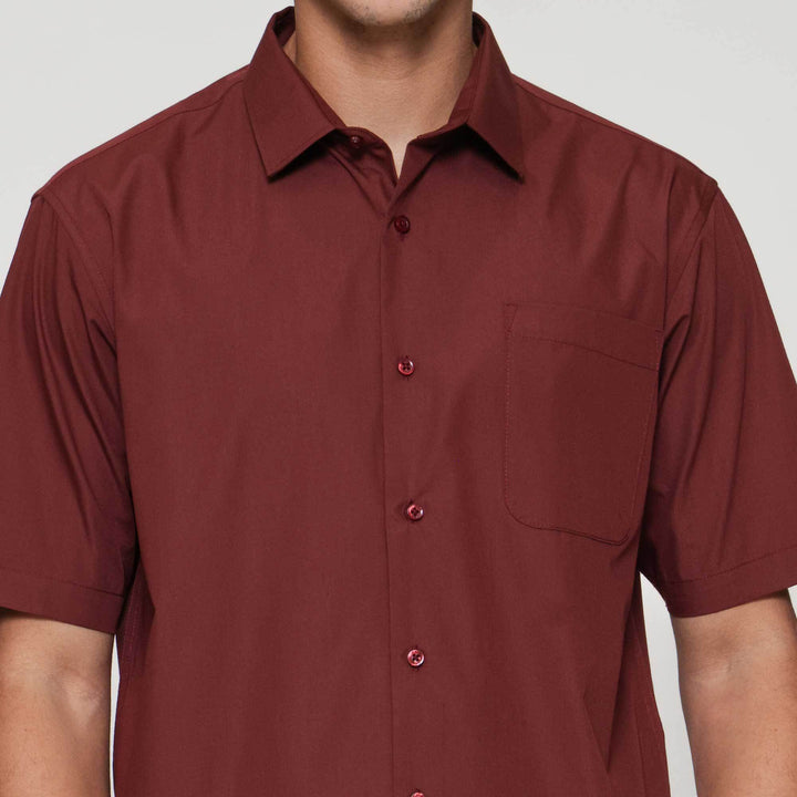 Cole Basic Solid Reg Fit Men's Short Sleeve Shirt