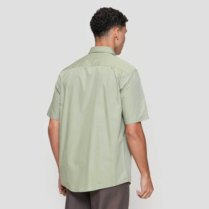 Cole Basic Solid Reg Fit Kemeja Pria