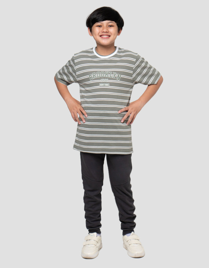 Nevada Athletic Stripe Kaos Anak Laki-laki