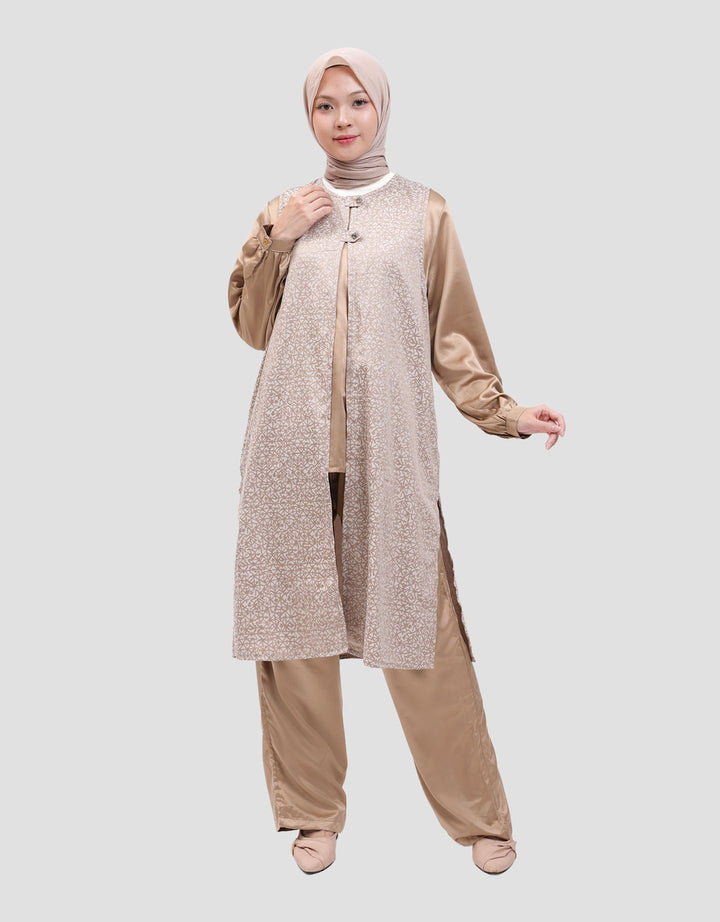 Expand Rivie One Set Pakaian Wanita