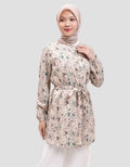 Expand Ferra Blouse Wanita