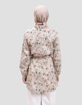 Expand Ferra Blouse Wanita
