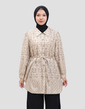 Expand Veny Blouse Wanita