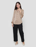 Suko Satin Lengan Panjang Blouse Wanita